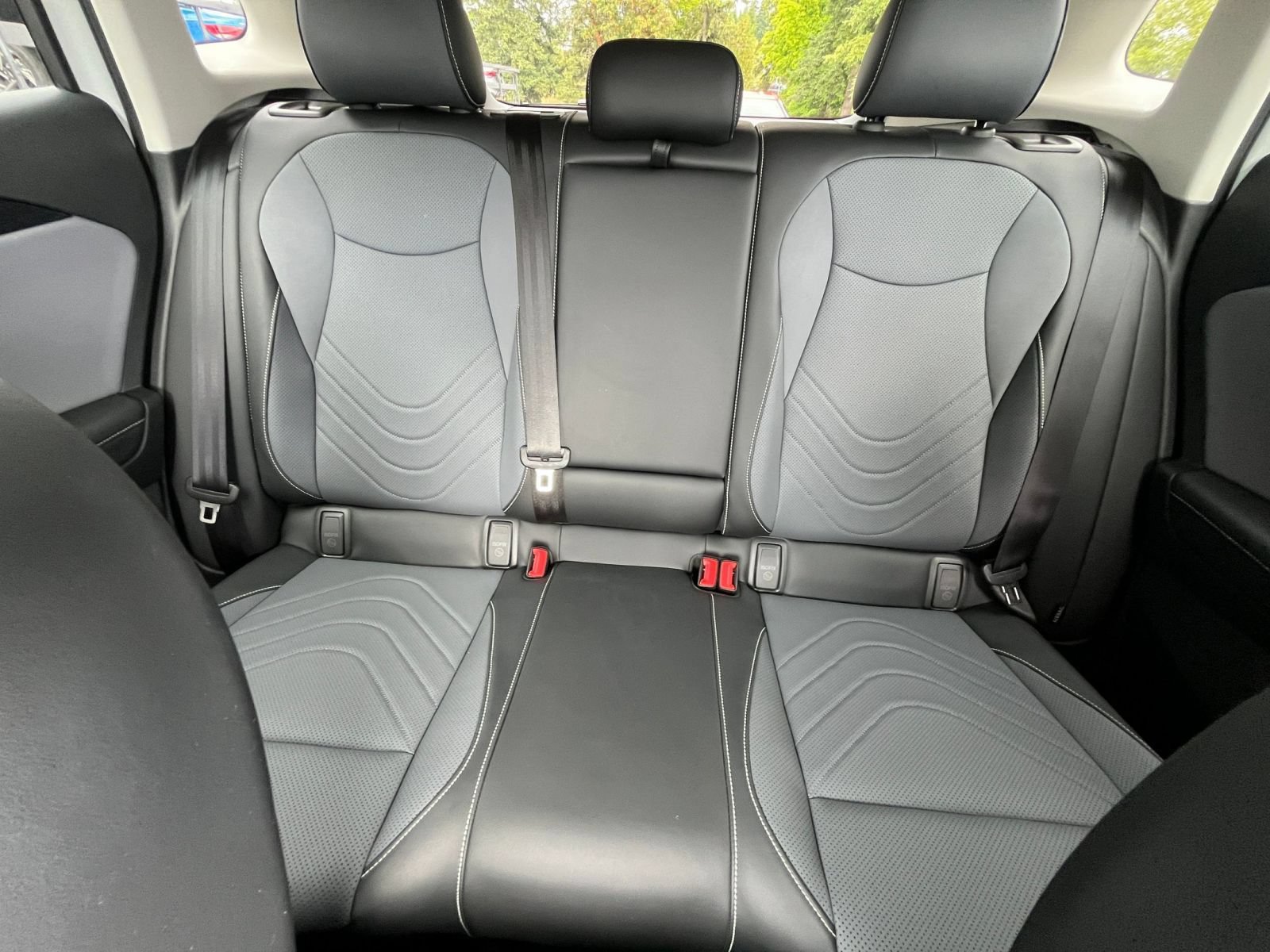 Used 2026 Volkswagen Tiguan SE AWD/4WD image 39