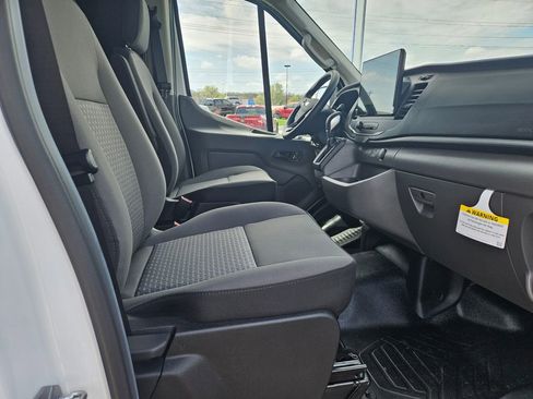 New 2026 Ford Transit 250 148 Medium Roof w/ Load Area Protection Package RWD image 17