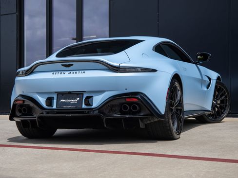 Used 2022 Aston Martin V8 Vantage Coupe RWD image 8