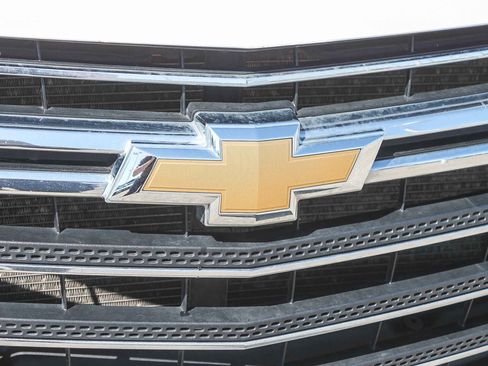 Used 2021 Chevrolet Traverse LT image 6