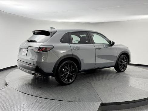 Used 2025 Honda HR-V Sport image 8