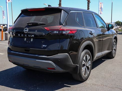 Used 2023 Nissan Rogue SV FWD image 12