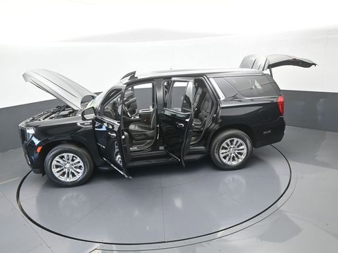 Used 2024 GMC Yukon SLT w/ SLT Luxury Package RWD image 78