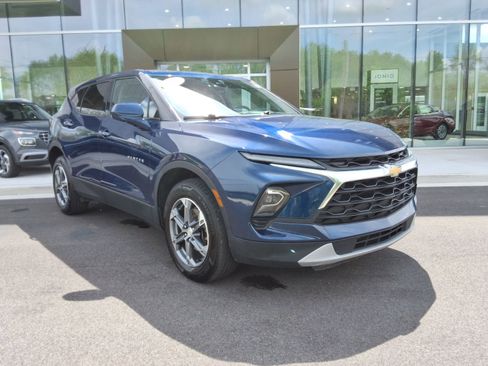 Used 2023 Chevrolet Blazer LT image 11