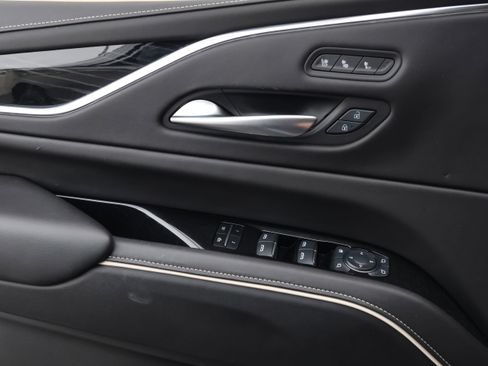 Used 2024 Cadillac Escalade V w/ LPO, ONYX Package image 12