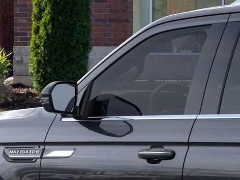 New 2024 Lincoln Navigator L Reserve image 20