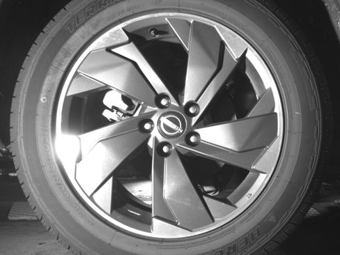 Used 2025 Nissan Rogue SV image 15