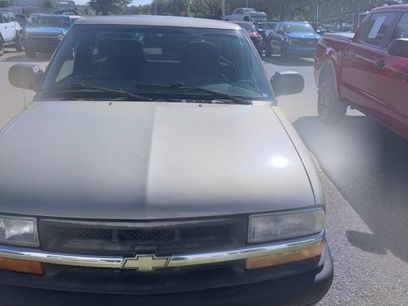 Used 2001 Chevrolet S10 Pickup 2WD Regular Cab