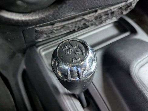 Used 2015 Jeep Wrangler Unlimited Sahara w/ Connectivity Group image 26