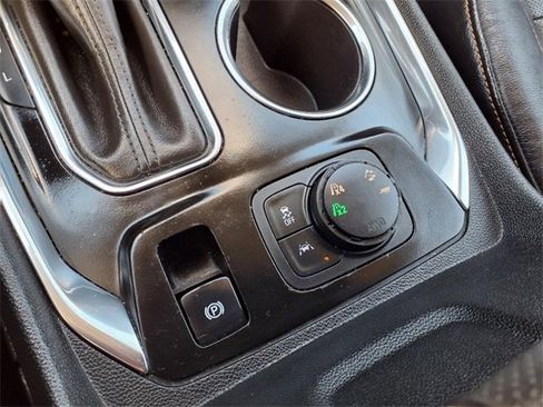 Used 2019 Chevrolet Traverse Premier image 23