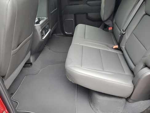 New 2026 GMC Sierra 1500 SLT image 20