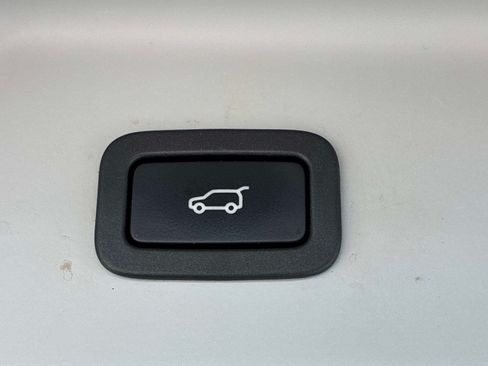 Used 2016 Land Rover Range Rover Supercharged AWD/4WD image 16
