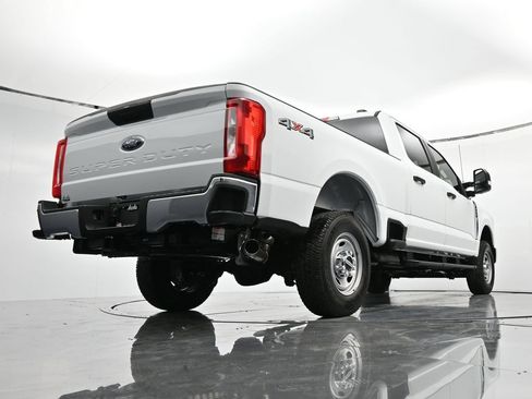 New 2026 Ford F250 XL w/ XL Chrome Package AWD/4WD image 43