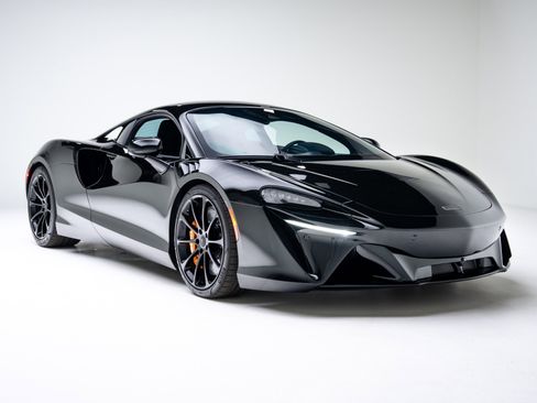 Used 2026 McLaren Artura image 51