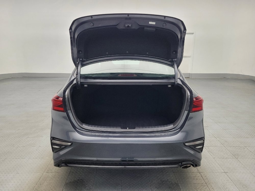 Used 2020 Kia Forte LXS FWD image 29