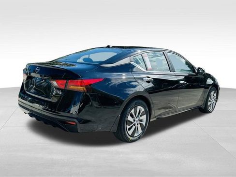 New 2025 Nissan Altima 2.5 S image 7