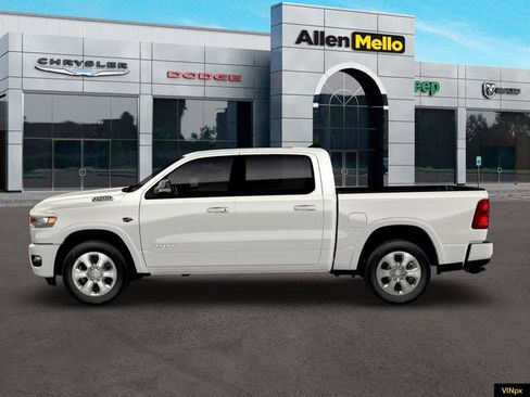 New 2026 RAM 1500 4x4 Crew Cab image 2