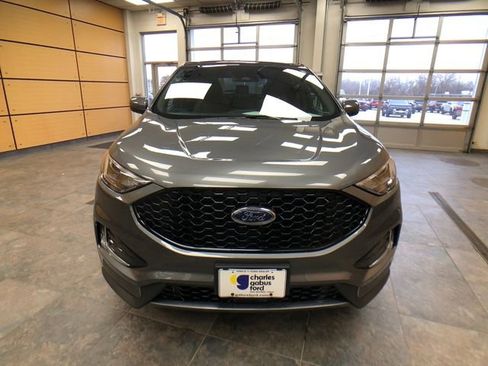 Used 2023 Ford Edge ST-Line w/ Class II Trailer Tow Package image 2