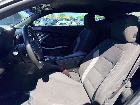 Used 2022 Chevrolet Camaro LT RWD image 11