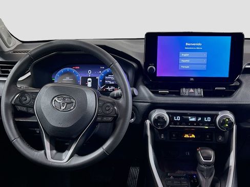 Used 2025 Toyota RAV4 Limited FWD image 20