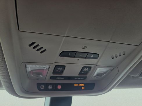Used 2018 Chevrolet Equinox LT w/ Sun & Infotainment Package AWD/4WD image 21