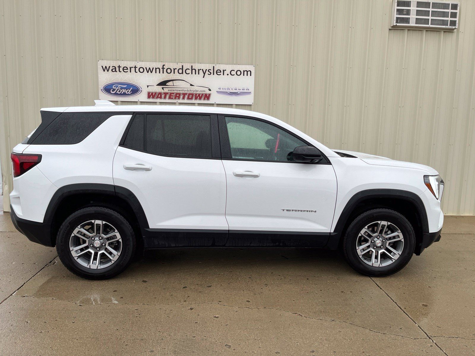Used 2026 GMC Terrain Elevation AWD/4WD image 1