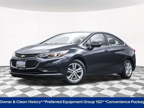 Used 2016 Chevrolet Cruze LT w/ Convenience Package image 2