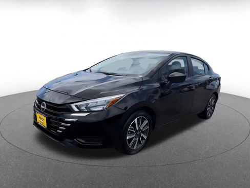 Used 2025 Nissan Versa SV FWD image 7