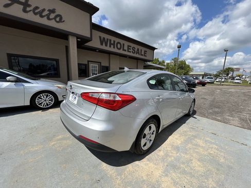 Used 2015 Kia Forte LX image 8