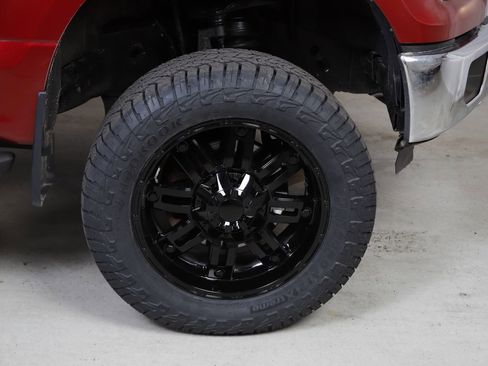 Used 2015 Ford F150 XLT w/ Equipment Group 301A Mid AWD/4WD image 6
