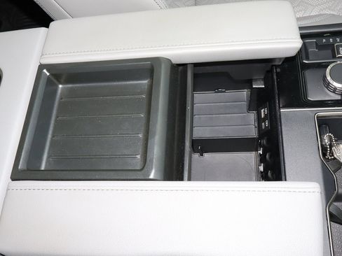 Used 2024 Toyota Tundra Limited image 33