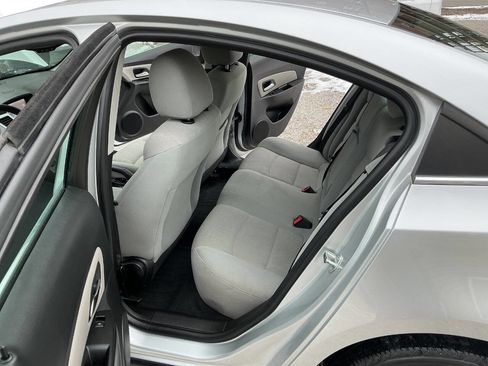 Used 2014 Chevrolet Cruze LT w/ RS Package image 13