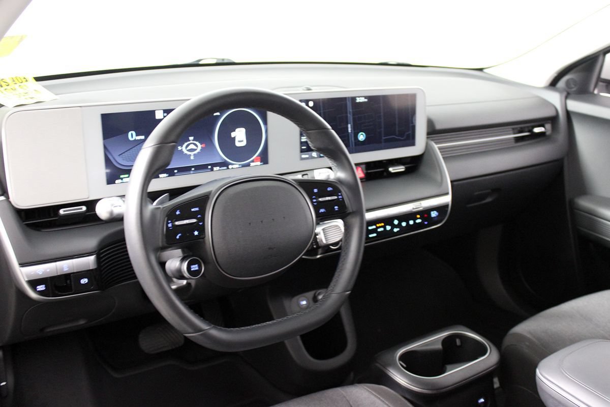 Used 2024 Hyundai Ioniq 5 SE RWD image 9