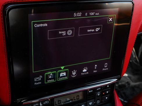 Used 2018 Maserati GranTurismo Sport RWD image 37