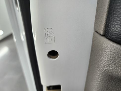 Used 2022 Ford F250 XLT w/ Black Appearance Package image 42