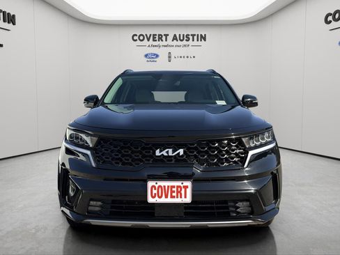 Used 2023 Kia Sorento EX w/ Panoramic Sunroof Package image 8