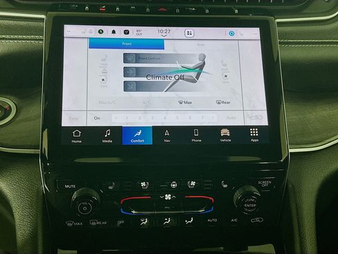 Used 2023 Jeep Grand Cherokee L Limited w/ Luxury Tech Group II AWD/4WD image 24