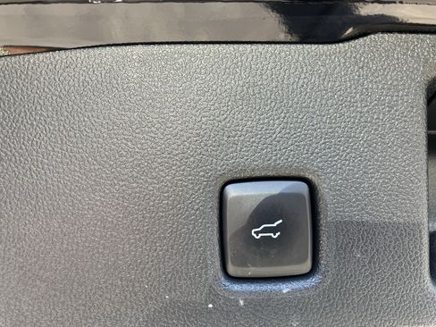 Used 2023 Ford Escape ST-Line w/ Tech Pack #1 AWD/4WD image 13