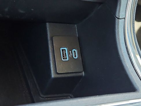 Used 2024 Ford Edge Titanium AWD/4WD image 27