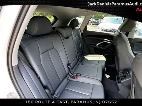 Used 2025 Audi Q5 Premium w/ Convenience Package AWD/4WD image 19