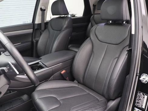 Used 2022 Hyundai Palisade SEL w/ Premium Package image 16