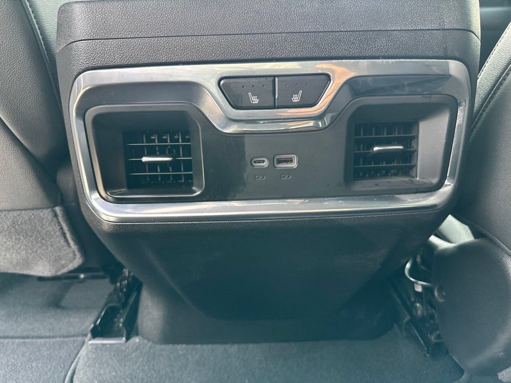 Used 2025 GMC Sierra 3500 SLT w/ SLT Premium Package AWD/4WD image 26