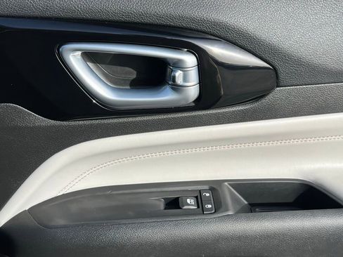 Used 2022 Jeep Compass Limited image 13