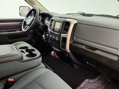 Used 2019 RAM 1500 Classic SLT AWD/4WD image 25