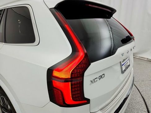 New 2025 Volvo XC90 T8 Plus w/ Protection Package Premier image 29