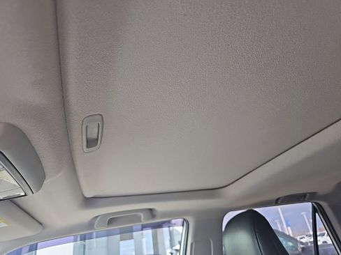 Used 2011 Toyota 4Runner SR5 w/ Premium Pkg w/Leather image 10