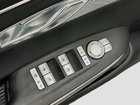 Used 2025 Genesis GV70 2.5T image 15