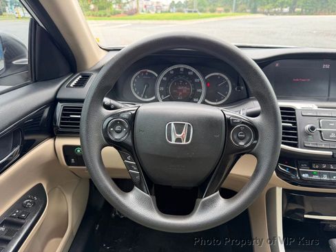 Used 2016 Honda Accord LX image 19
