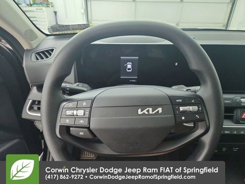 Used 2025 Kia K4 FWD image 21