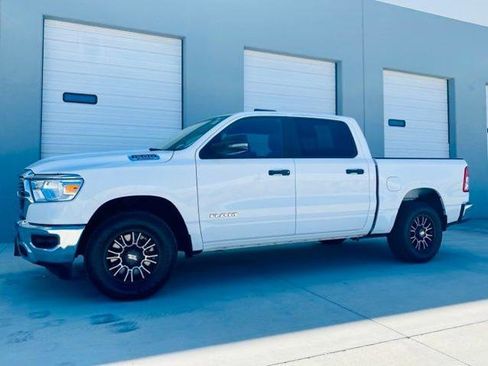 Used 2024 RAM 1500 Big Horn AWD/4WD image 1